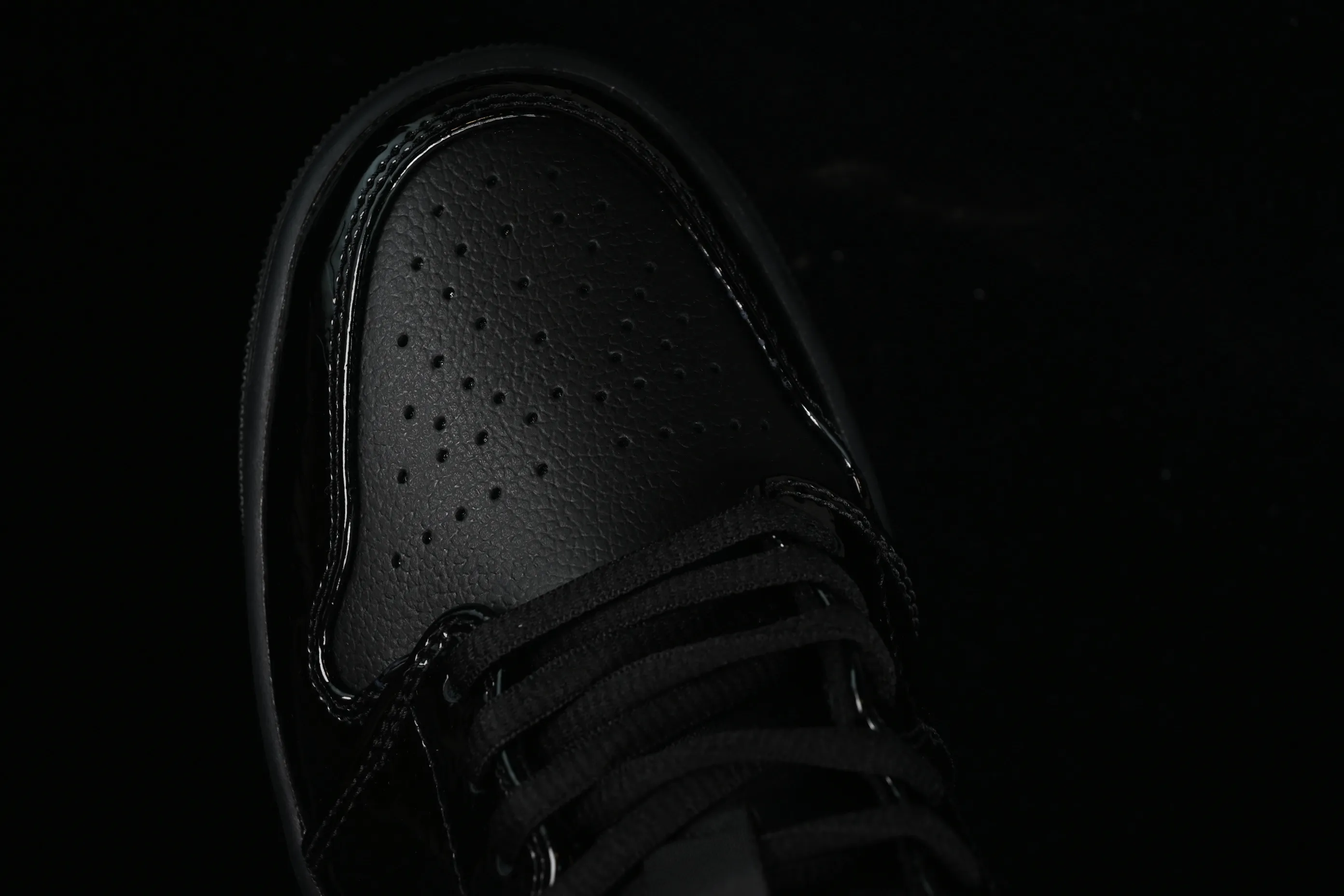 All categories Air Jordan Jordan series basketball shoes Air Jordan 1 Low G version pure original Air Jordan 1 Low "Black Croc" AJ1 Joe 1 crocodile black low-top cultural casual sneakers HJ7743-010